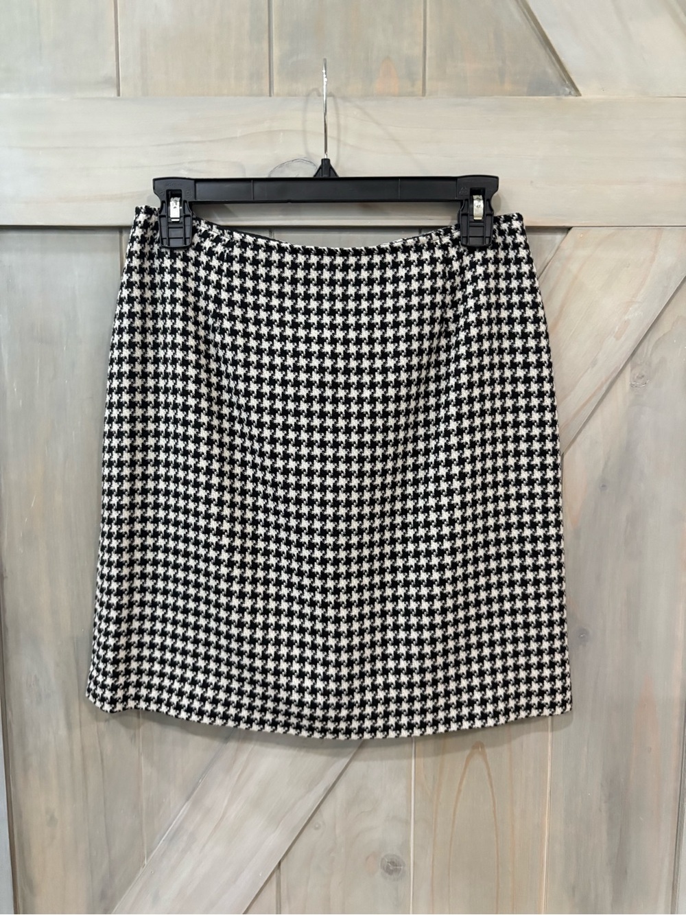 Petite Sophisticate Houndstooth Mini Skirt